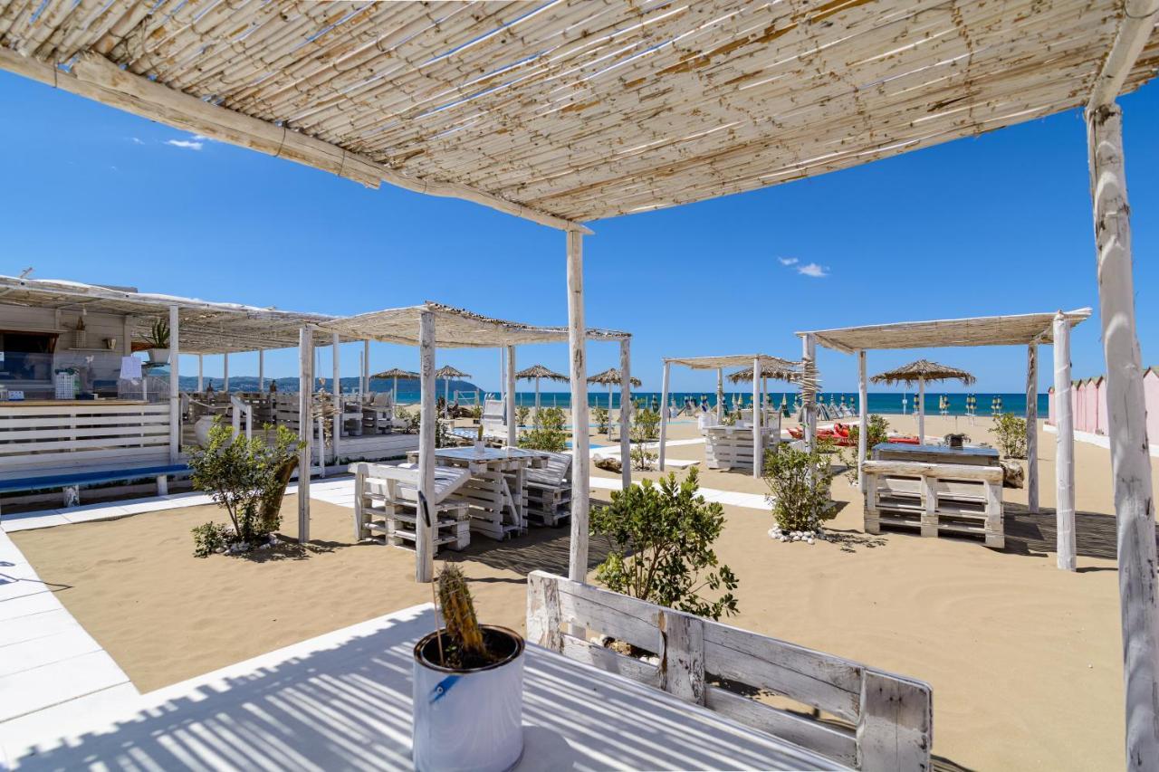 Hotel Mandetta - Adults Only Paestum Exterior photo